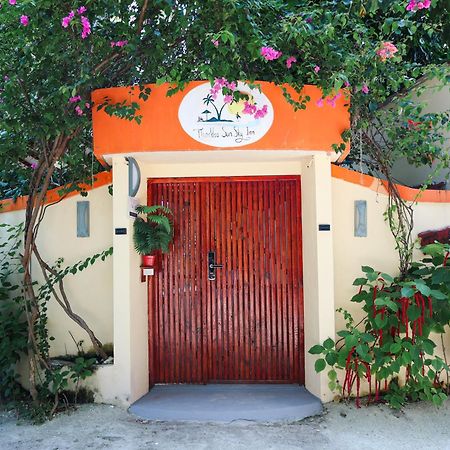 Thoddoo Sun Sky Inn, Maldives Exterior photo